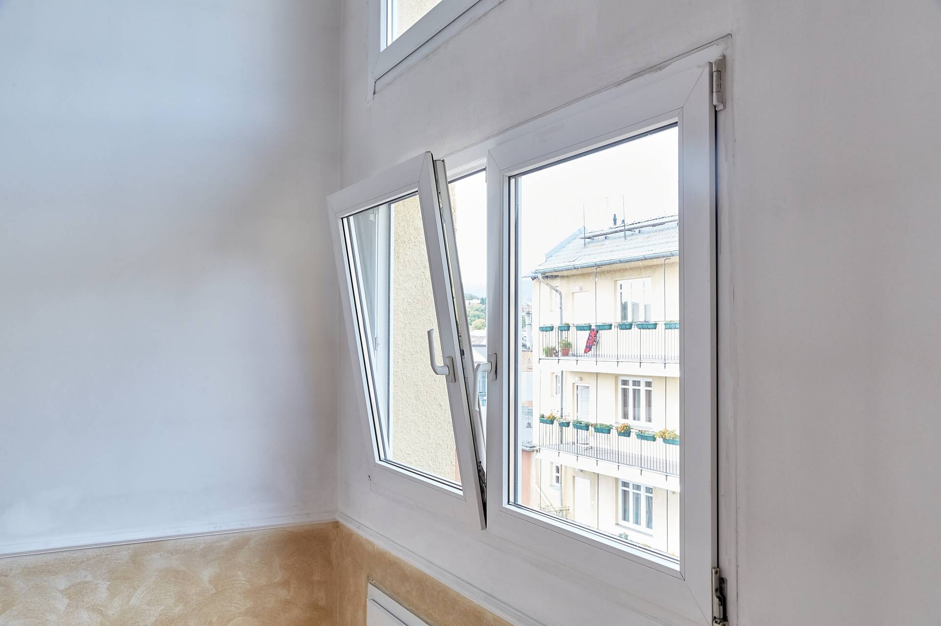 Tilt & Turn Windows in Epping